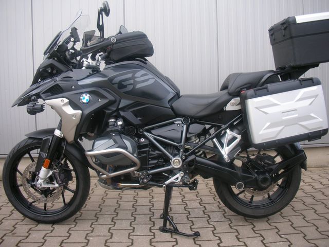 BMW R1250GS TRIPLE BLACK ALLES DRAN