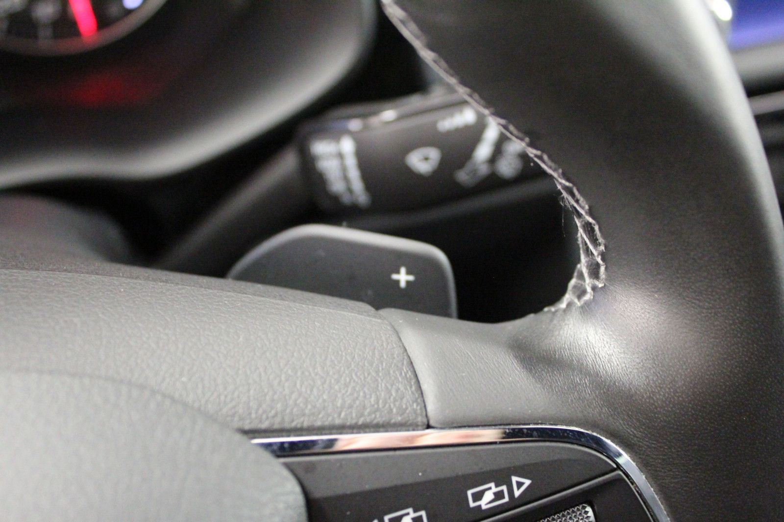 Fahrzeugabbildung SEAT Ateca 1.5 TSI ACT 110kW Xcellence DSG *Winterräd