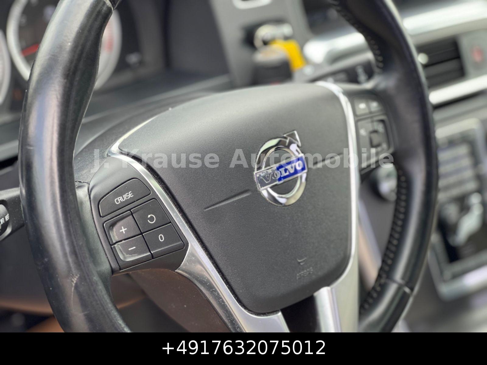Volvo S60 T5 2.5 Turbo 254 ch BVA – Summum – Cuir – Toit ouvrant – 86 771 km