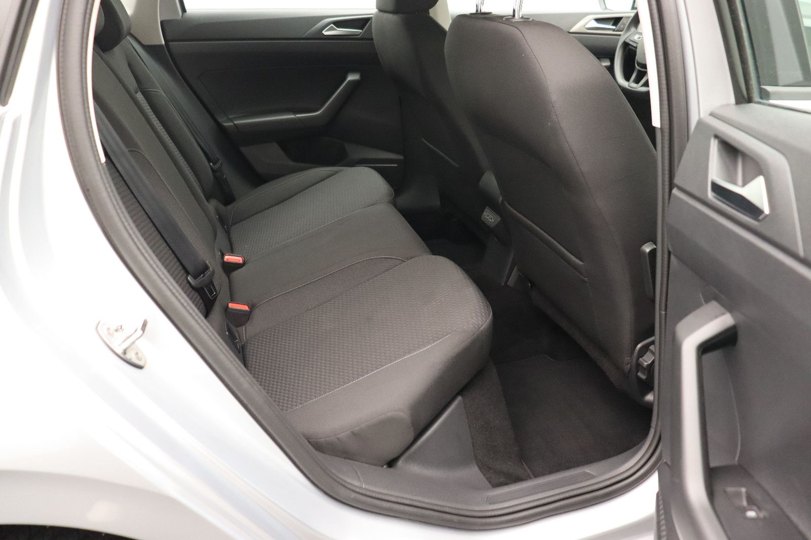 Fahrzeugabbildung Volkswagen Polo VI 1.0 Comfortline