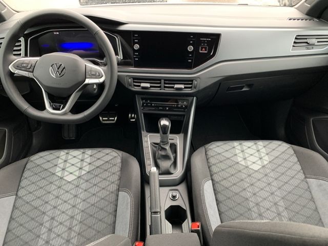 Fahrzeugabbildung Volkswagen Taigo 1,5 TSI DSG R-LINE IQ DIRVE KAMERA NAVI MA