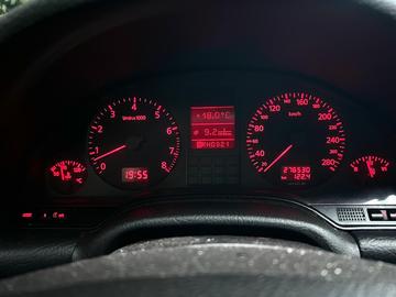 1995 AUDI A8 — миниатюра 12