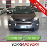 Toyota Urban Cruiser 1.4 D-4D AWD Sol 06/2010 - graue Toyota Urban Cruiser