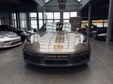 Porsche 992 Carrera 4 S/PDLS+/SPORTSITZ 14W/WAPPEN - Porsche 992: Grau