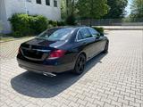 Mercedes-Benz E 400 4MATIC AVANTGARDE / AIRMATIC / DISTRONIC - Mercedes-Benz E 400: Limousine