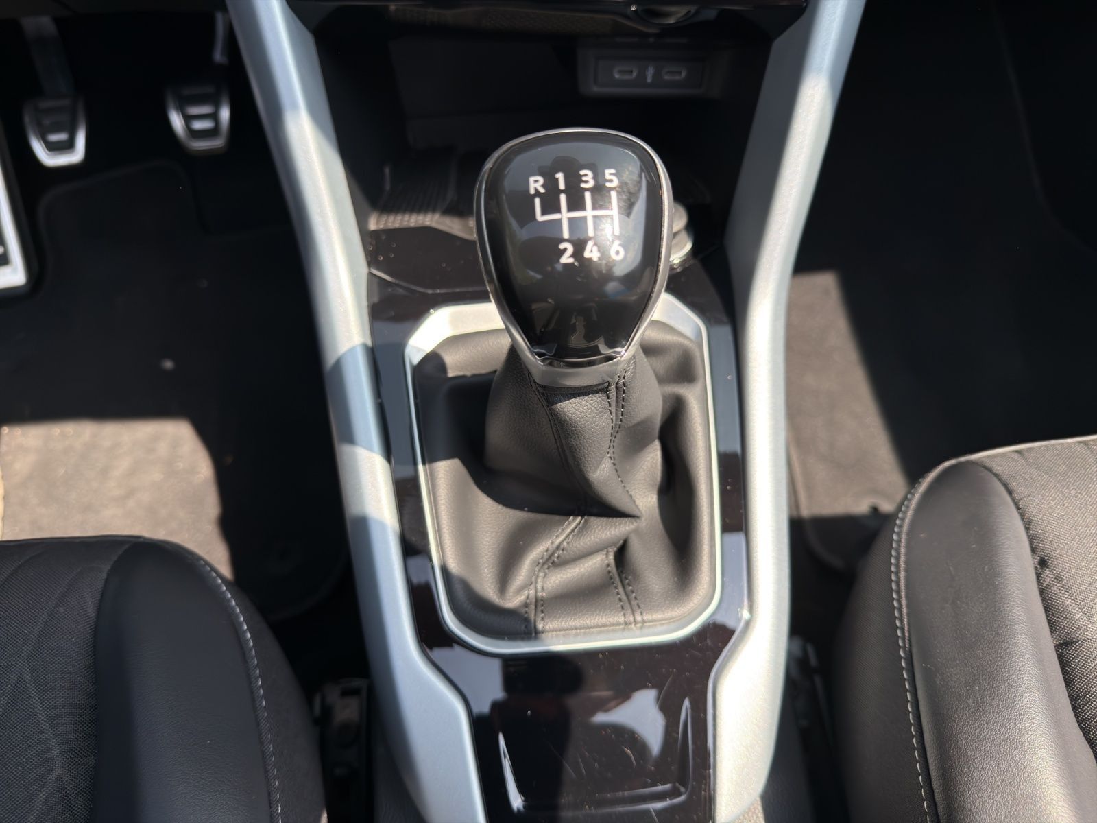Volkswagen T-Roc - Bild 12