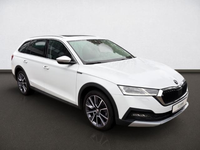 Skoda Octavia Combi Scout 2.0 TSI 140KW 4x4 DSG Pano