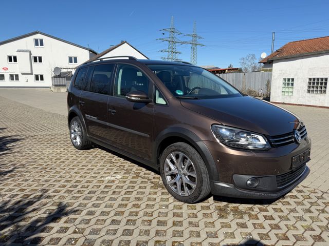 Volkswagen Touran Cross 1.4 TSI 103kW DSG