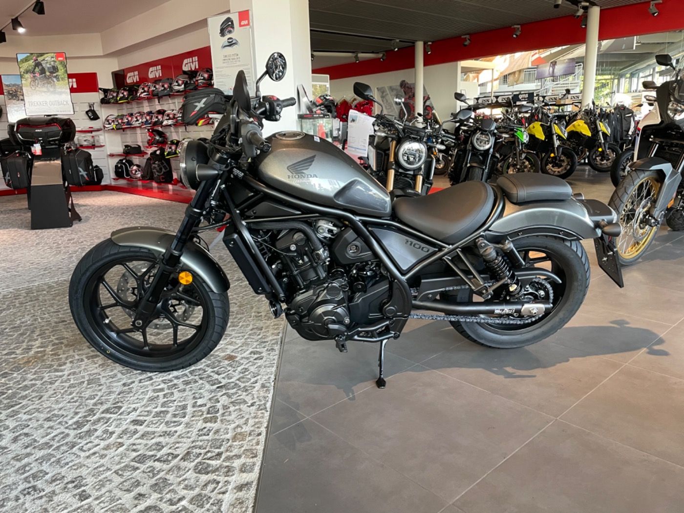 Fahrzeugabbildung Honda CMX 1100 Rebel DCT 2024