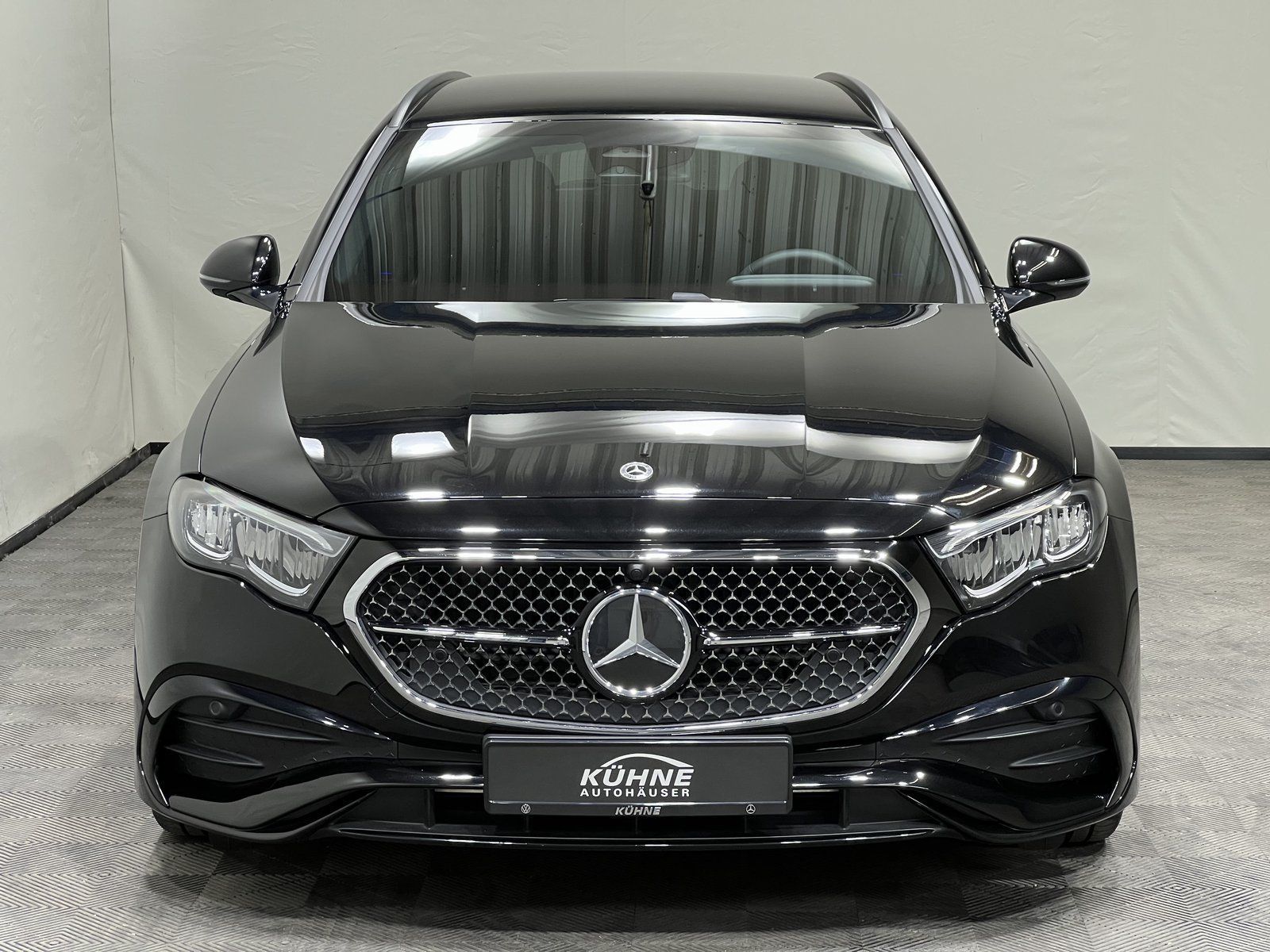 Mercedes-Benz E 220 T d AMG Line Advanced+Night+AHZV imagem 2