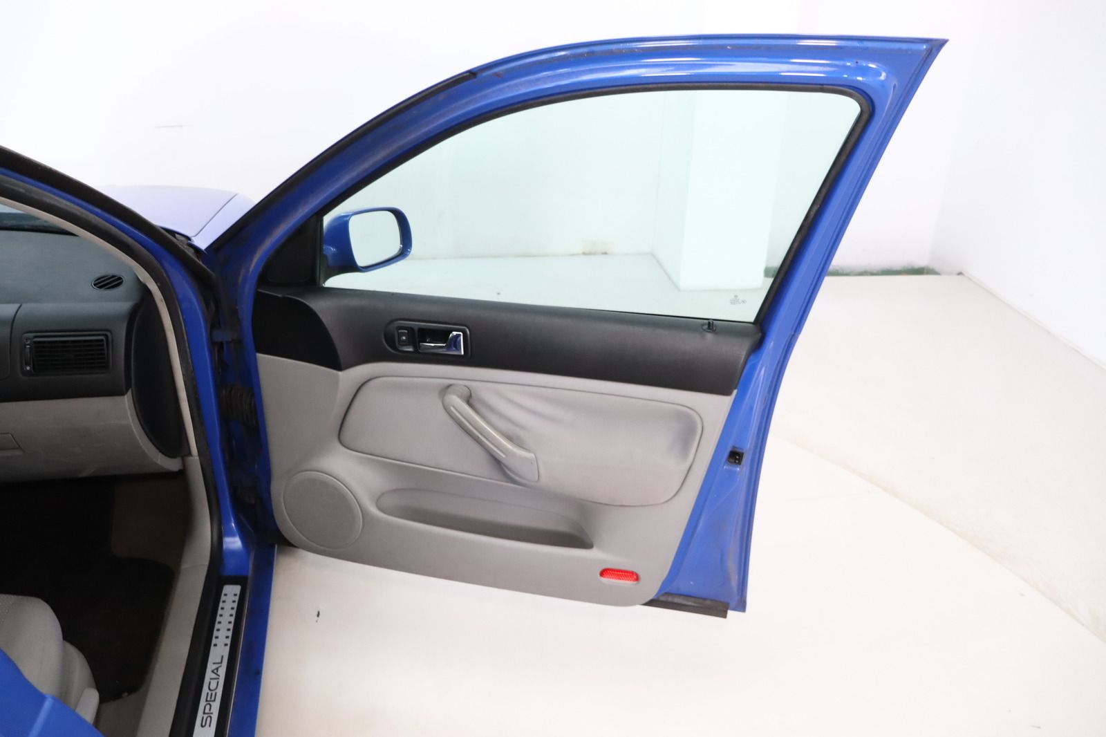 Fahrzeugabbildung Volkswagen Golf 1.9TDI Special * Klima *  SHZ