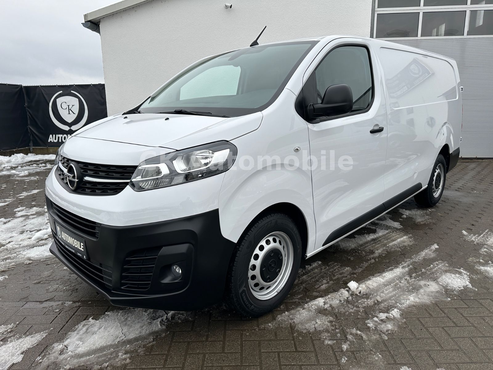 Fahrzeugabbildung Opel Vivaro Kasten 2.0 Diesel EditionL3/Klima/PDC/Kam