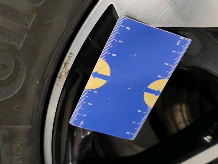 Fahrzeugabbildung Peugeot 2008 GT 8-AUTOMATIK GRA NAVI PDC 1.HAND