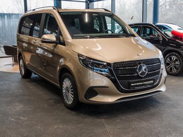 Mercedes V 220 - 5