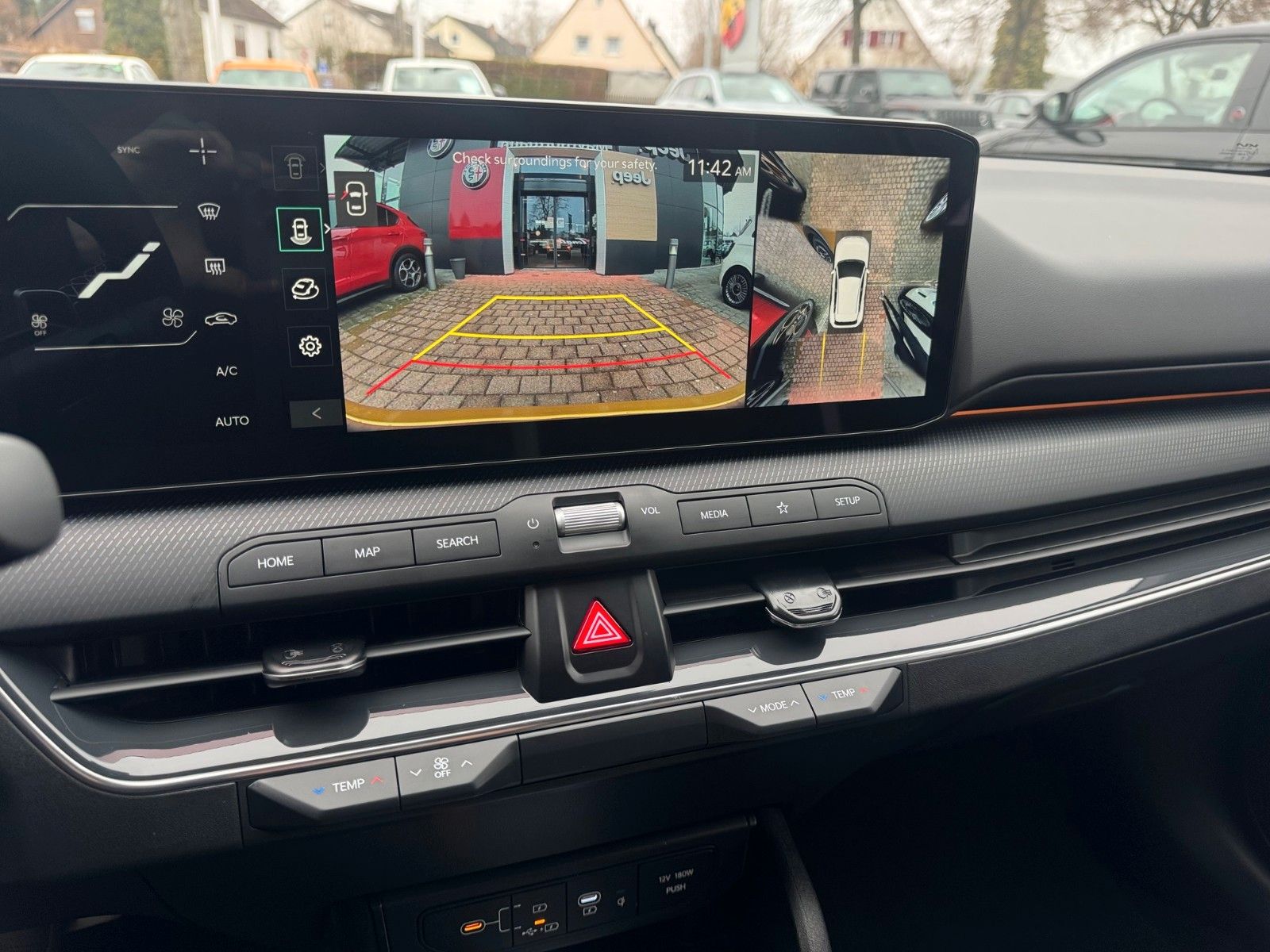 Fahrzeugabbildung Kia K4 1.6T 180PS AUT. GTL DWP+ SZ SD