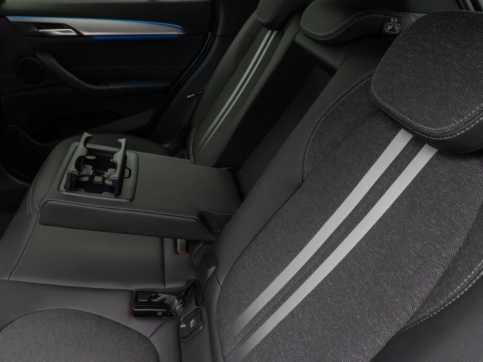 Fahrzeugabbildung BMW X1 xD25e M Sport Kamera HUD Stop&Go AHK Komfort