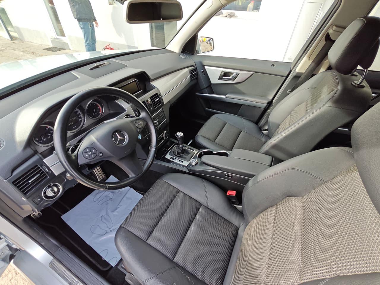 Mercedes-Benz GLK220 2010 — photo 11