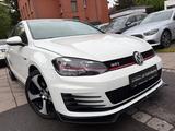 Volkswagen Golf 2.0 TSI DSG GTI/KAMERA/TEMPOM/ALU/NAVI/CarP - Gebrauchtwagen in Stuttgart
