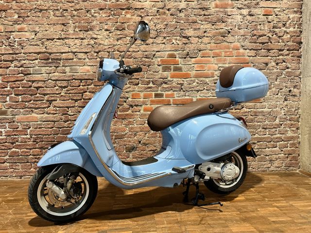 Vespa Primavera 50 E4 Hellblau