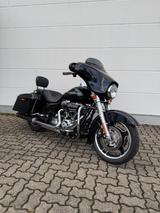 Harley-Davidson Street Glide/Penzl/1.Hand/5HD1../Service/TÜV Neu - Angebote