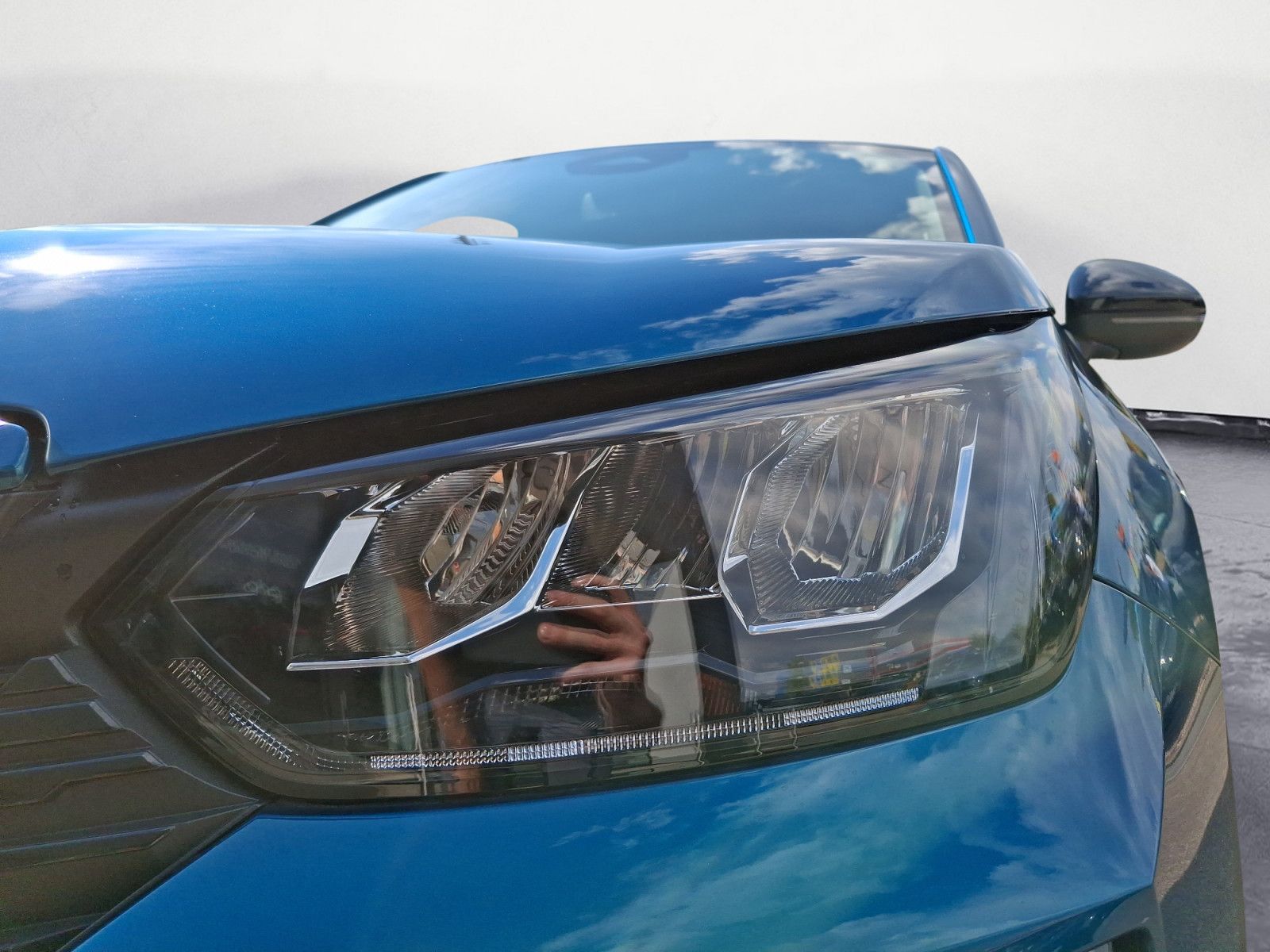 Peugeot e-2008 - Bild 9
