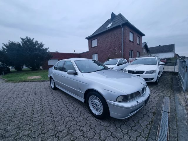 BMW 530 Baureihe 5 Lim. 530i Exclusive **1 HAND**