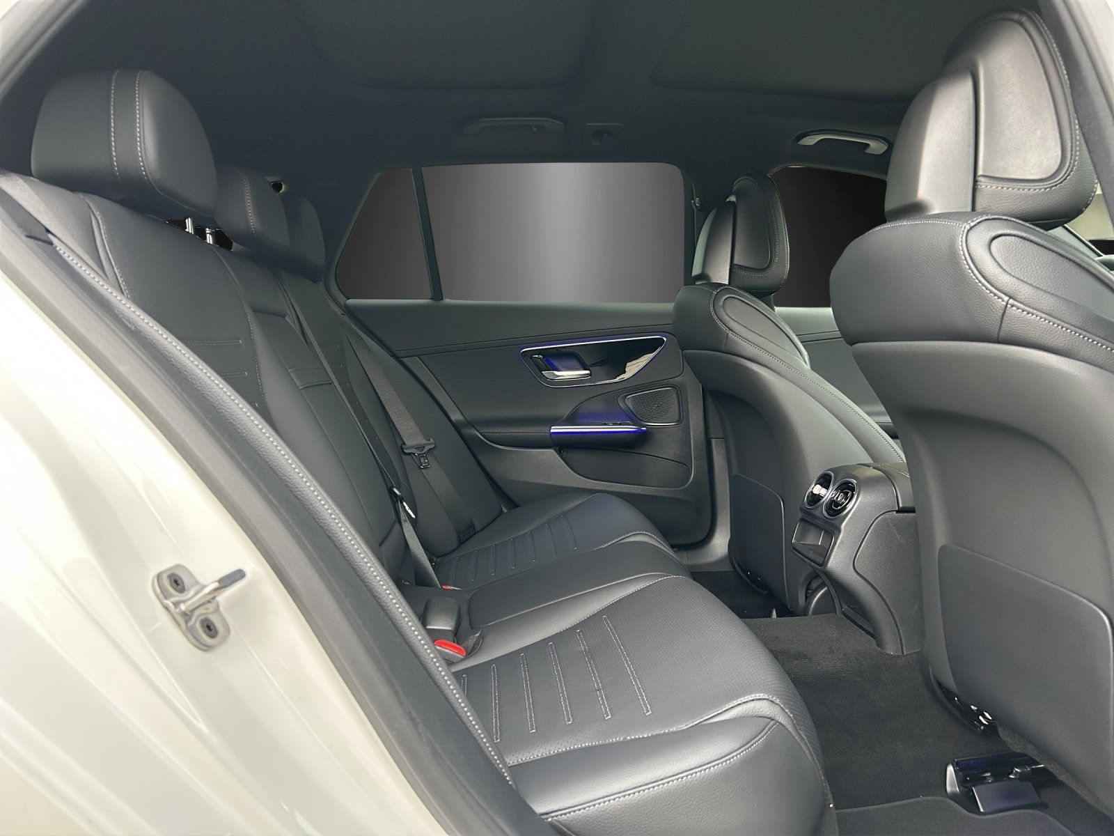 Fahrzeugabbildung Mercedes-Benz C 220 d T AMG Pano AHK Memory DISTRONIC Digital