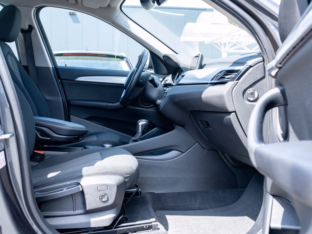 BMW X1 xDrive 25e Advantage FACEL. AHK NAVI SHZ PDC, миниатюра 6