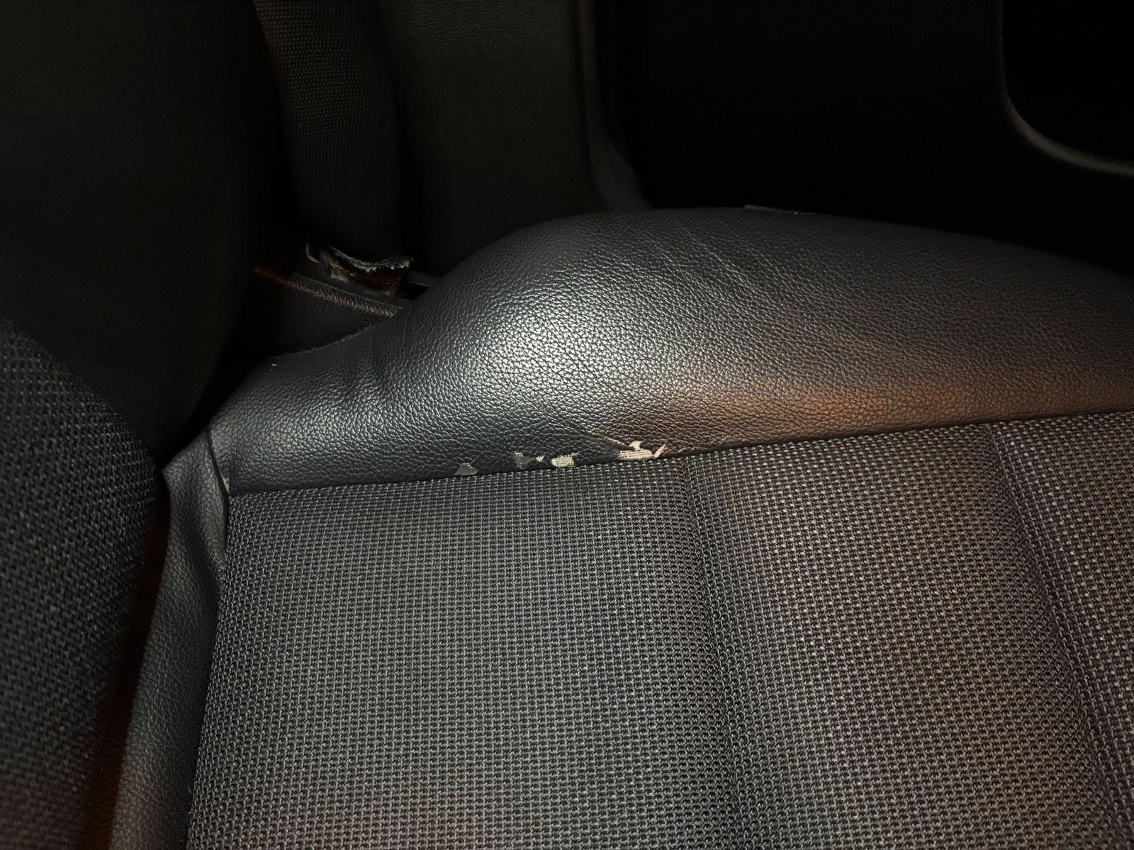 Mercedes-Benz C220 2009 — photo 15