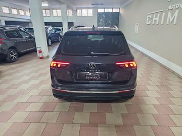 Volkswagen Tiguan - 10