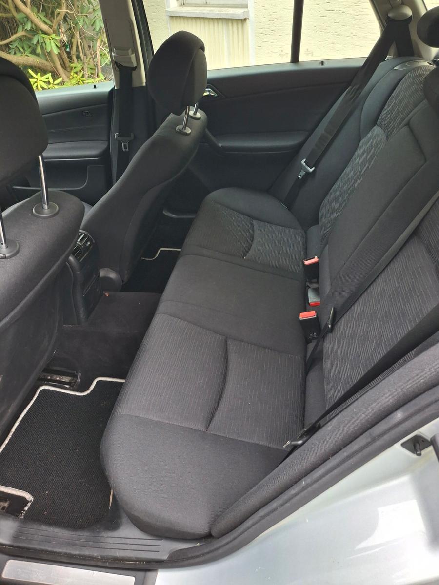 Mercedes-Benz C180 2005 — photo 8