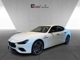 Maserati Ghibli Trofeo inkl. Carbon Ext. & Int. Paket - Maserati Ghibli mit Benzin-Antrieb: Trofeo