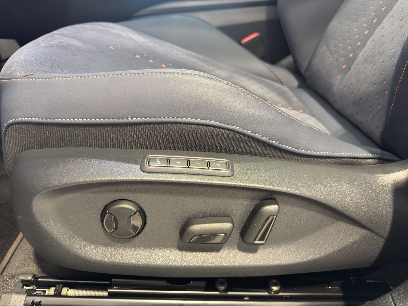 Cupra Tavascan - Bild 16