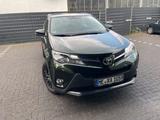 Toyota Verkaufe TOYOTA RAV 4 .4x4 - Toyota RAV 4 Gebrauchtwagen in Düsseldorf