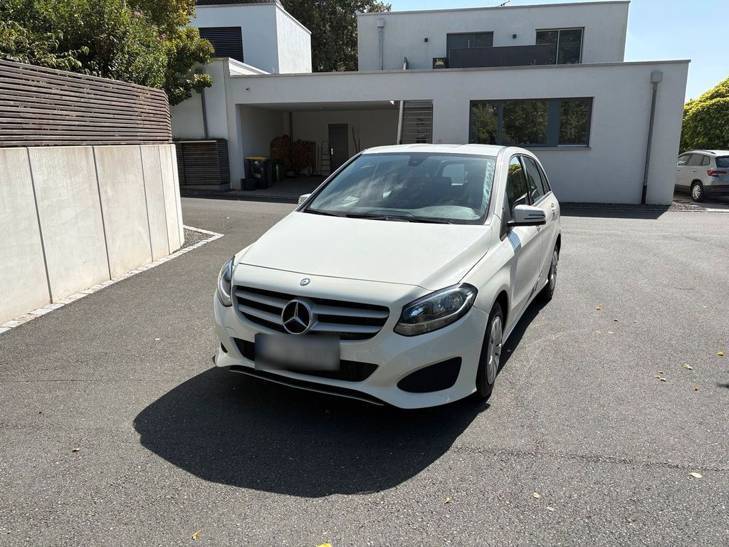 Image of Mercedes-Benz B 180