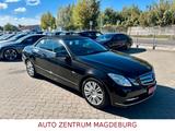 Mercedes-Benz E 220*NAVI*LEDER*PDC(vo+hi)*LM*ALLWETT*74.543KM* - mit Diesel-Antrieb: Schwarz, Cabrio