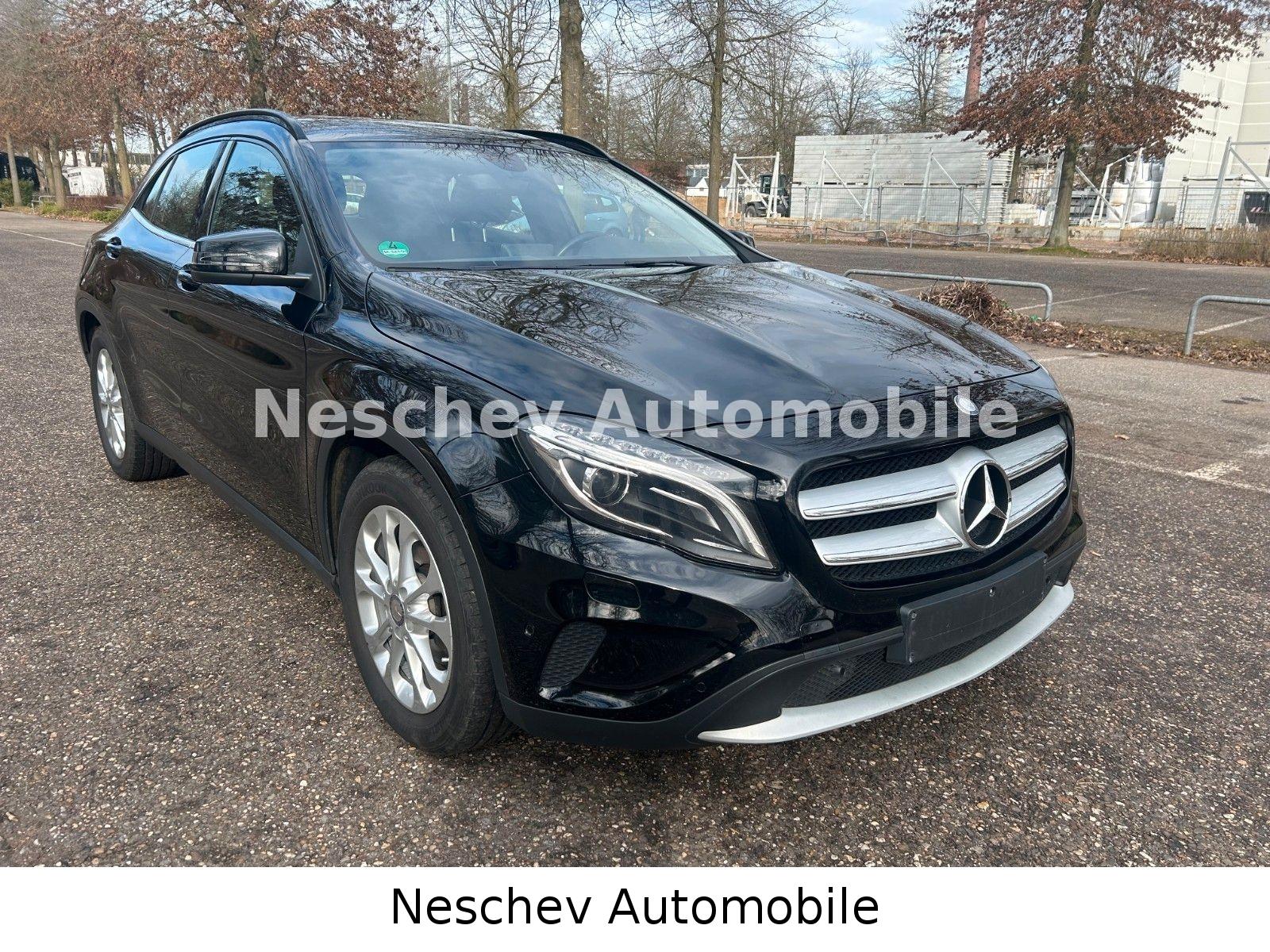 Mercedes-Benz GLA 200 d Style Leder/Navi/Bi-Xenon/AHK/PTS/2.Hd