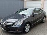 Mercedes-Benz E 200 CGI °Coupe°Elegance°76Tkm°2.Hand°Leder°Nav - Mercedes-Benz Coupé aus dem Jahr 2010