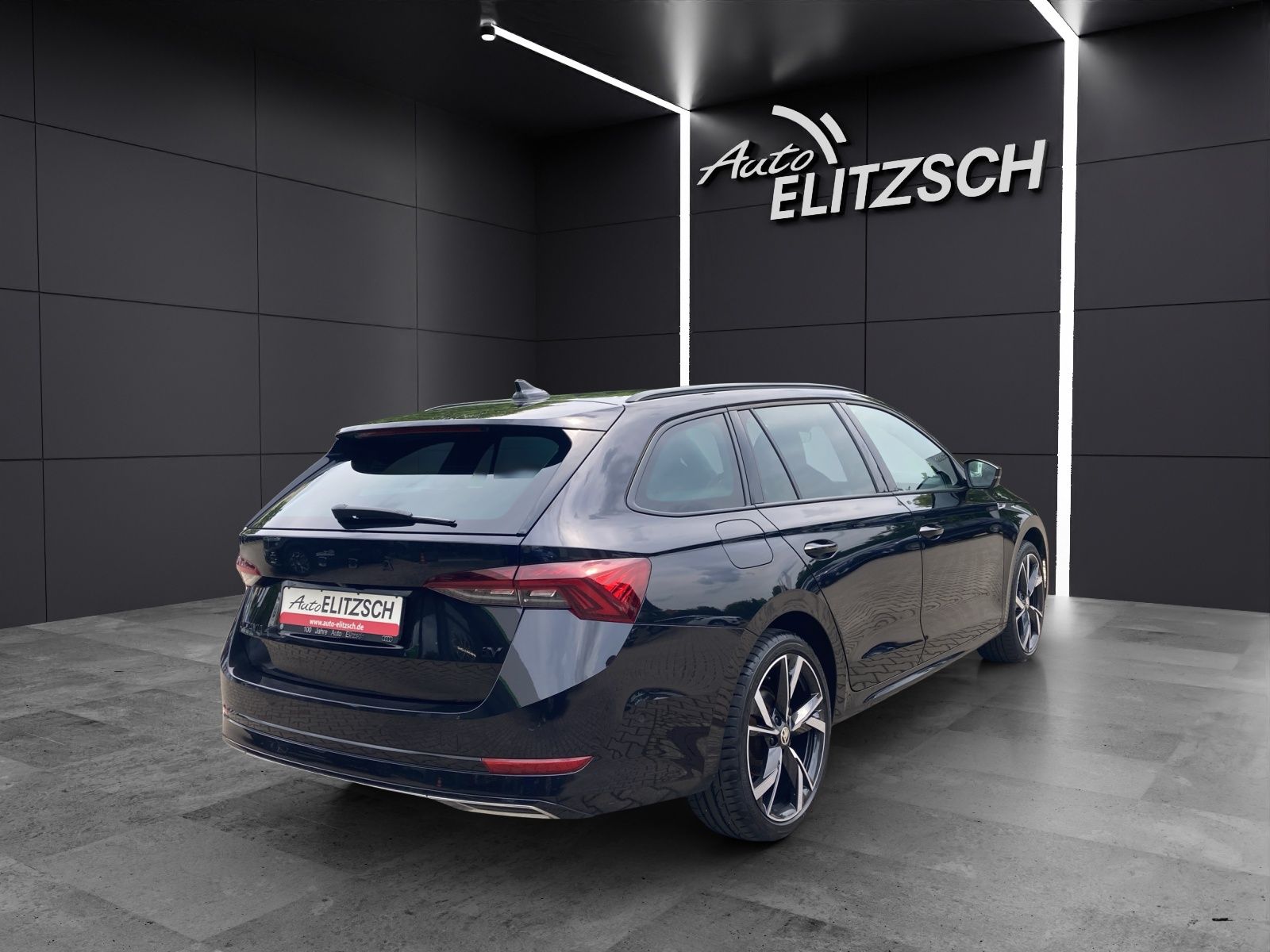 Fahrzeugabbildung SKODA Octavia Combi iV Sportline DSG Matrix AHK Navi H