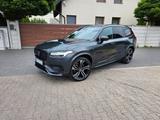 Volvo XC90 B5 D AWD Geartronic R-Design R-Design - silberne Volvo XC90