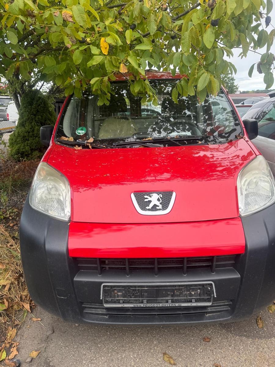 Peugeot Bipper 2009 — rear view
