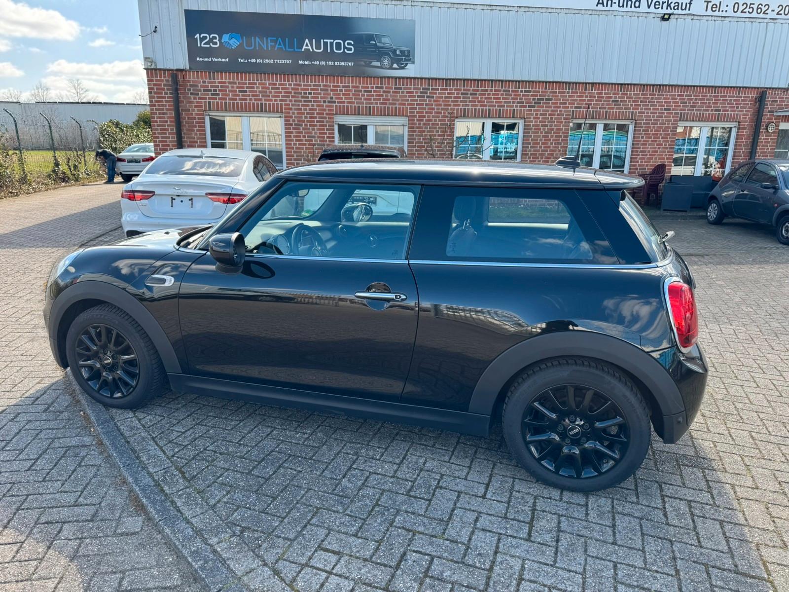 MINI ONE Mini 3-trg. One