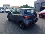Hyundai i10 1.0 Automatik/NAVI/KLIMA/SH/PDC/LENKRADHZG - Hyundai i10: 1.1