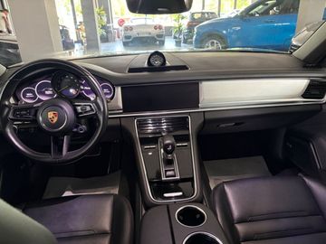 Porsche Panamera - 7