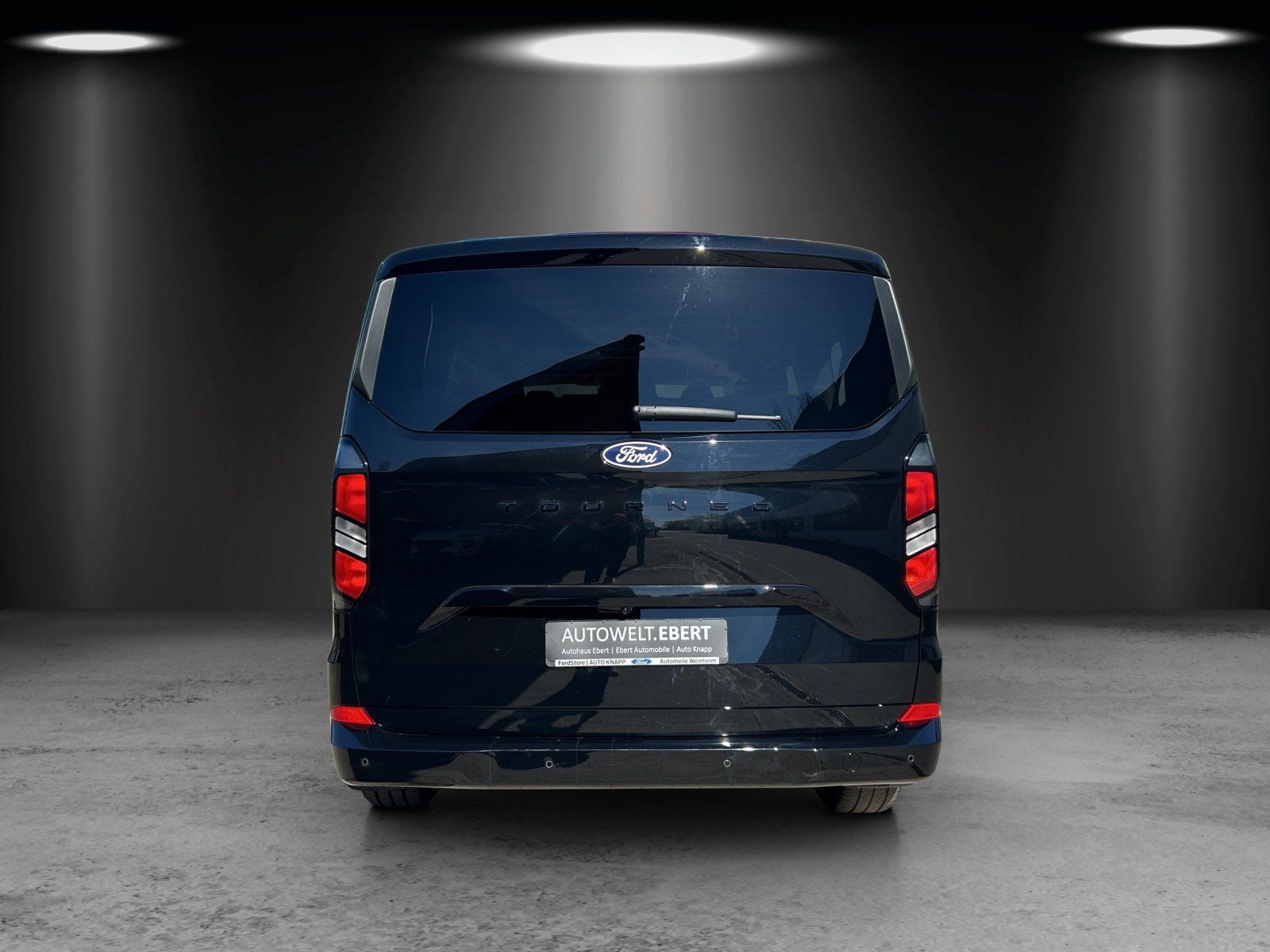 Fahrzeugabbildung Ford Tourneo Custom Titanium 320 L1 Aut./LED/ACC/CAM/