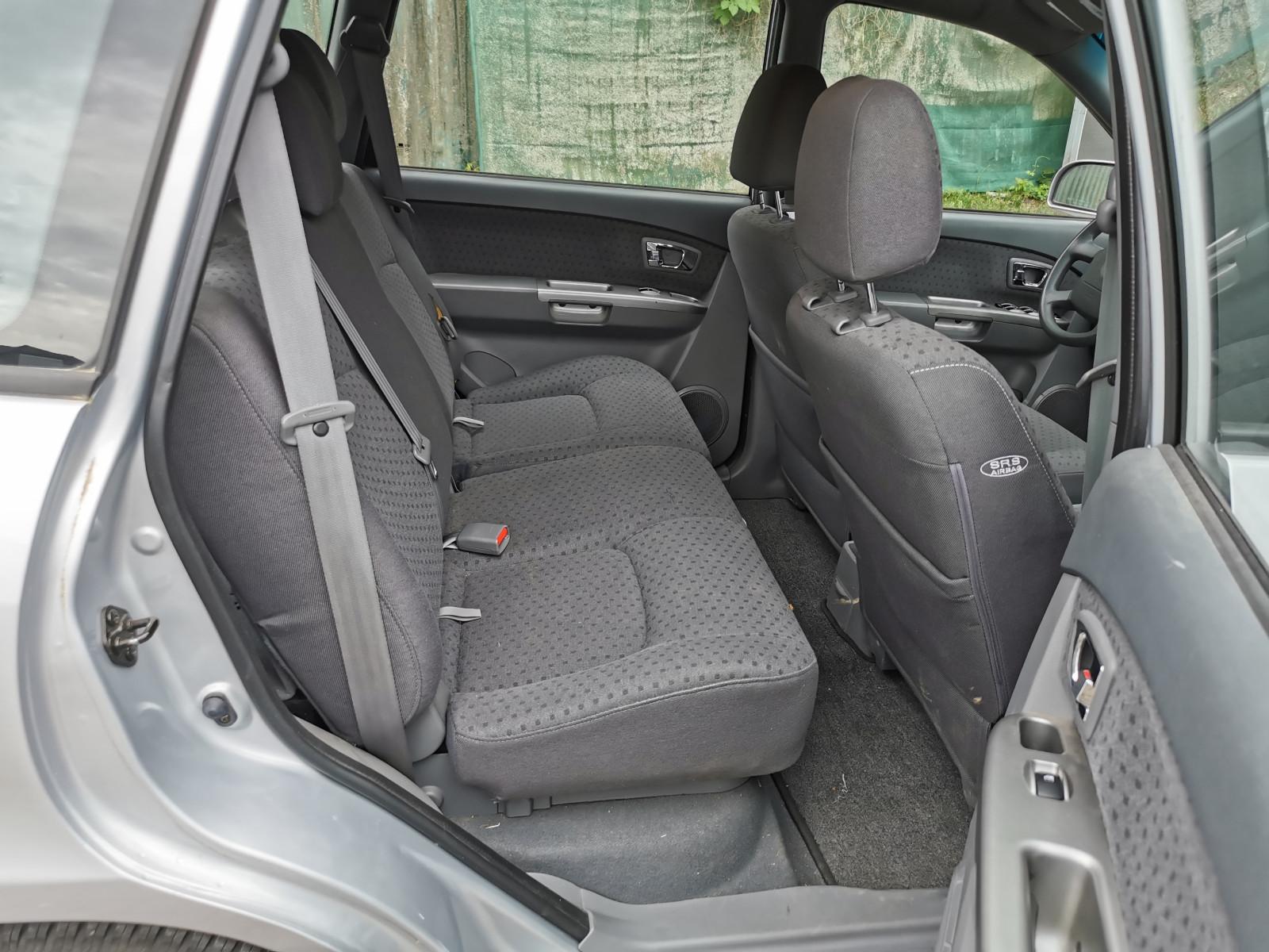 Kia Carens 2006 — photo 11