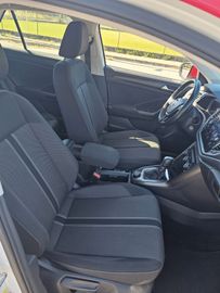 Volkswagen T-Roc - 4