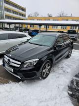 Mercedes-Benz GLA 200 AMG Line AMG Line - Mercedes-Benz GLA 200 Gebrauchtwagen in Frankfurt