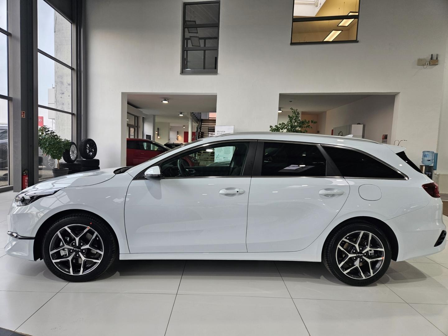 Kia Ceed_sw Ultimate Edition 1.0 T-GDI Navi