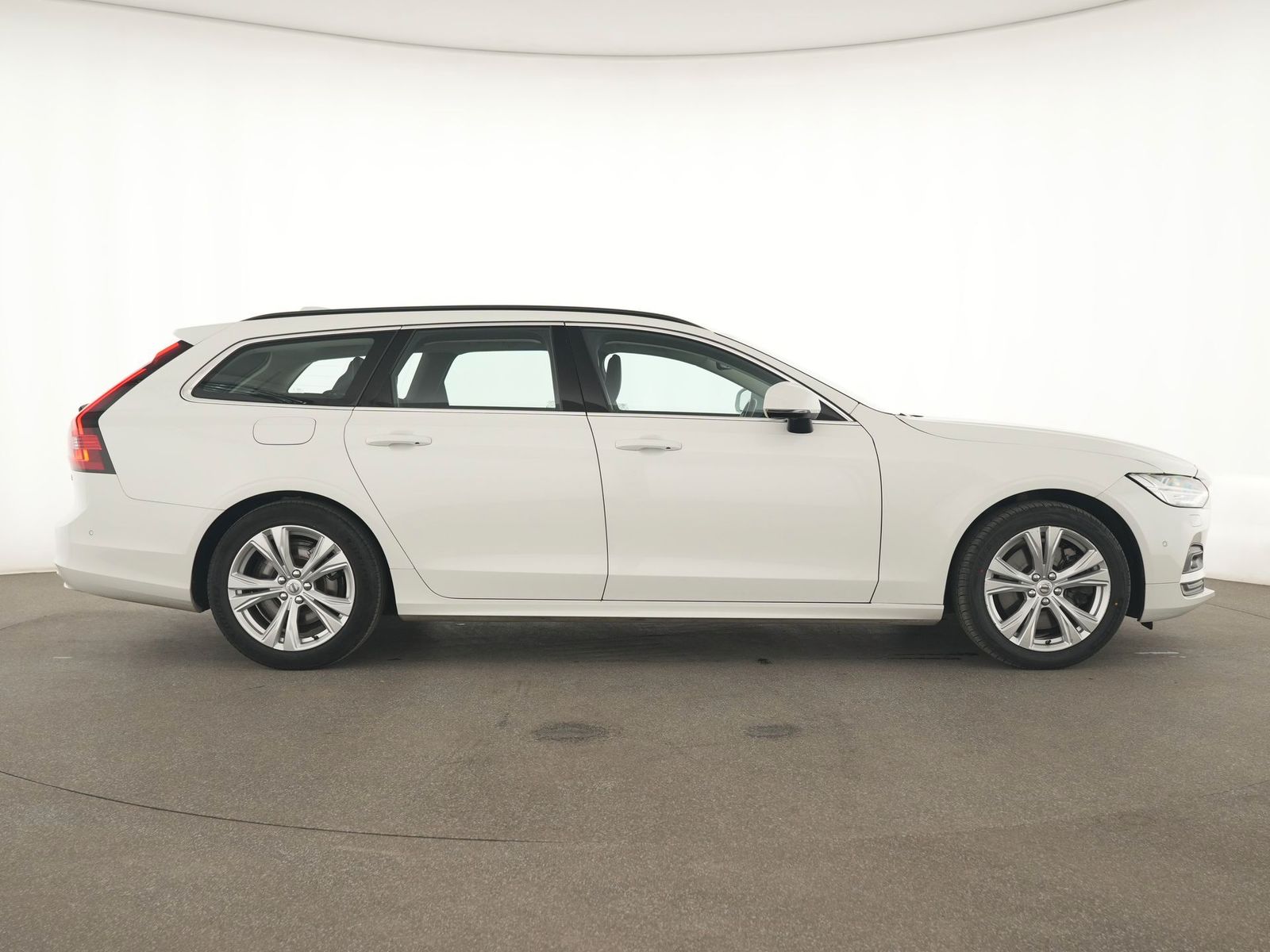 Volvo V90 Momentum Pro Tempomat 360°Kamera LED Klima foto 5